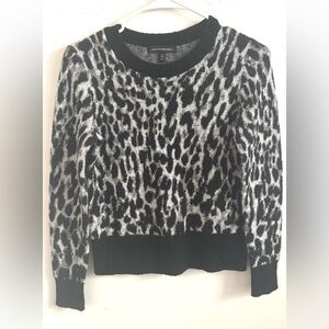 Banana Republic Women’s XS Wool Blend Sweater Leopard Print Crew Neck Madeline